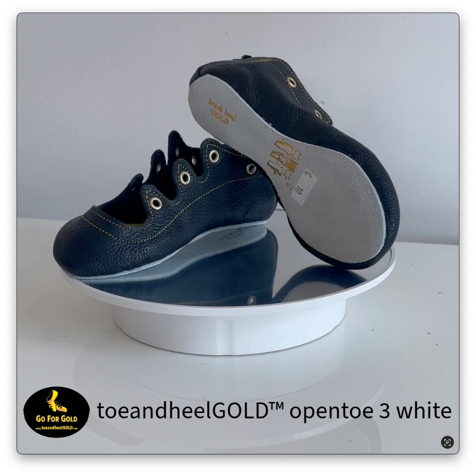 toeandheelGOLD OpenToe 3 Pumps